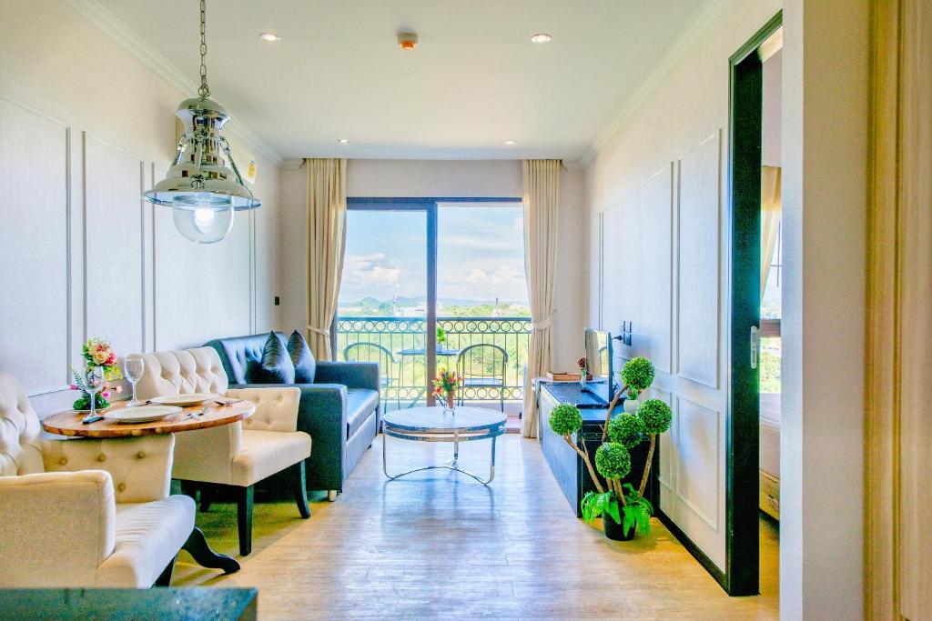 Venetian Resort Pattaya - Family Suite (6 People)