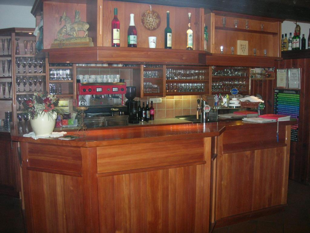 Lounge nebo bar v ubytování Bioalm Wassermann Wirt