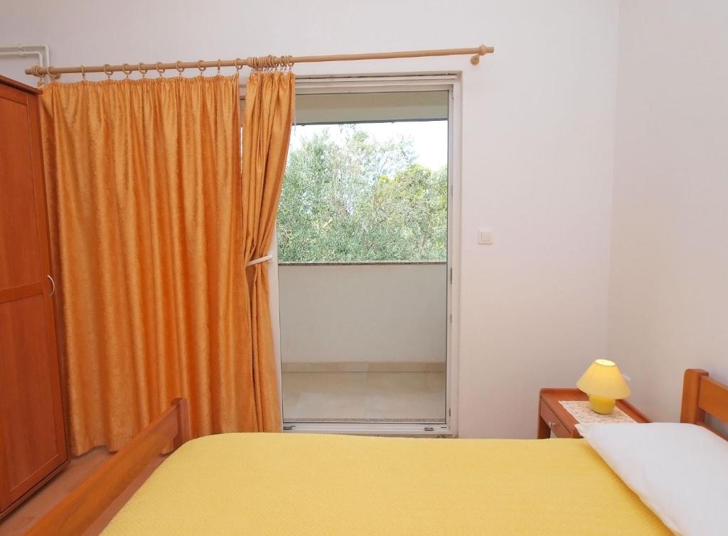 Posteľ alebo postele v izbe v ubytovaní Apartment with 4 Bedrooms 446