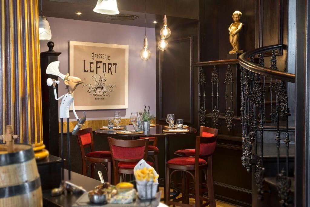 Warwick Grand-Place Brussels - Resim 32