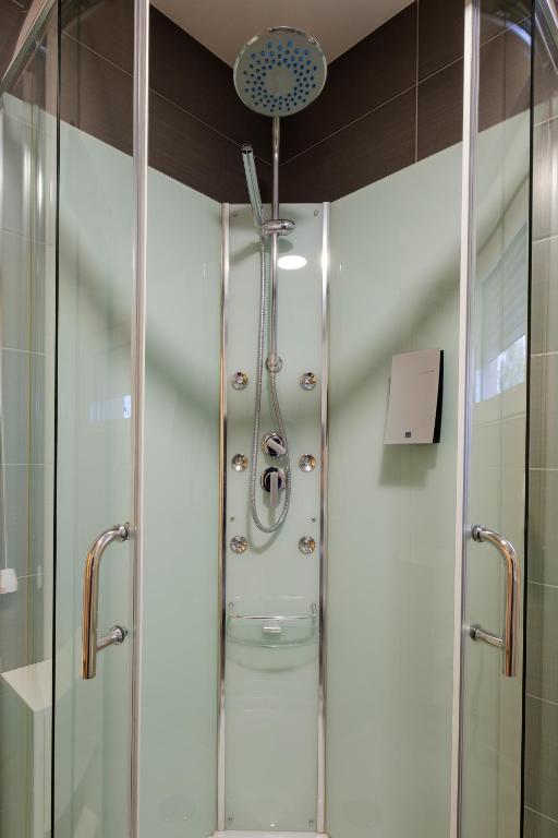 Airport Hotel Garni - Resim 8