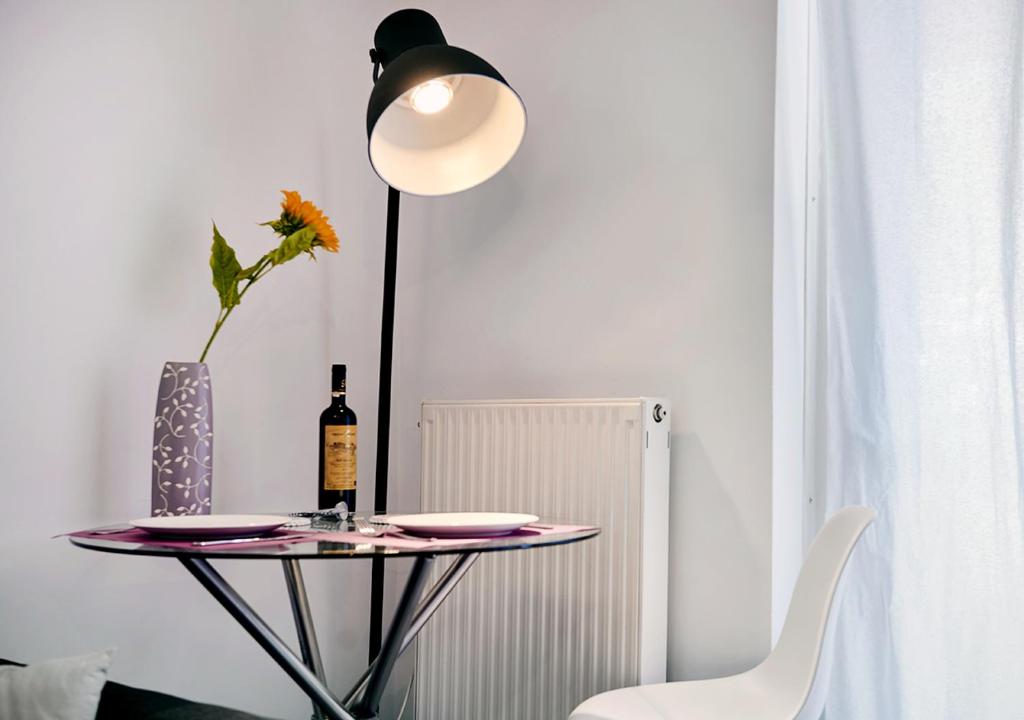 Boutique52 Luxury Apartments - 4