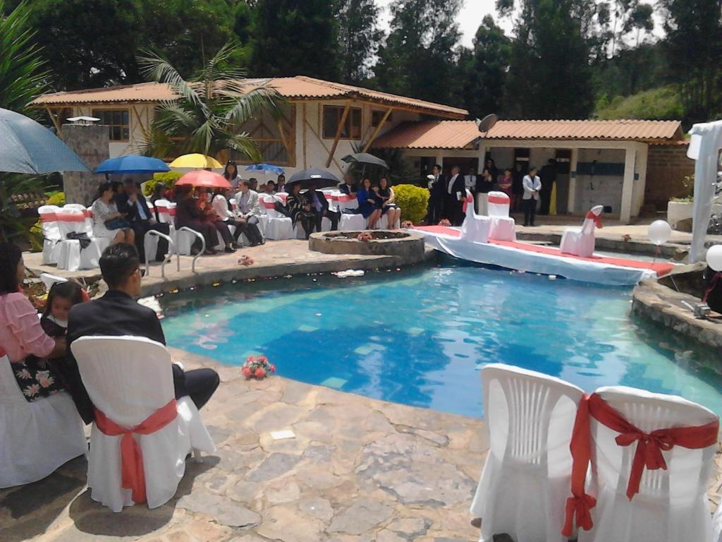 Bazén v ubytování Hotel Campestre Inaoska Ecospa nebo v jeho okolí
