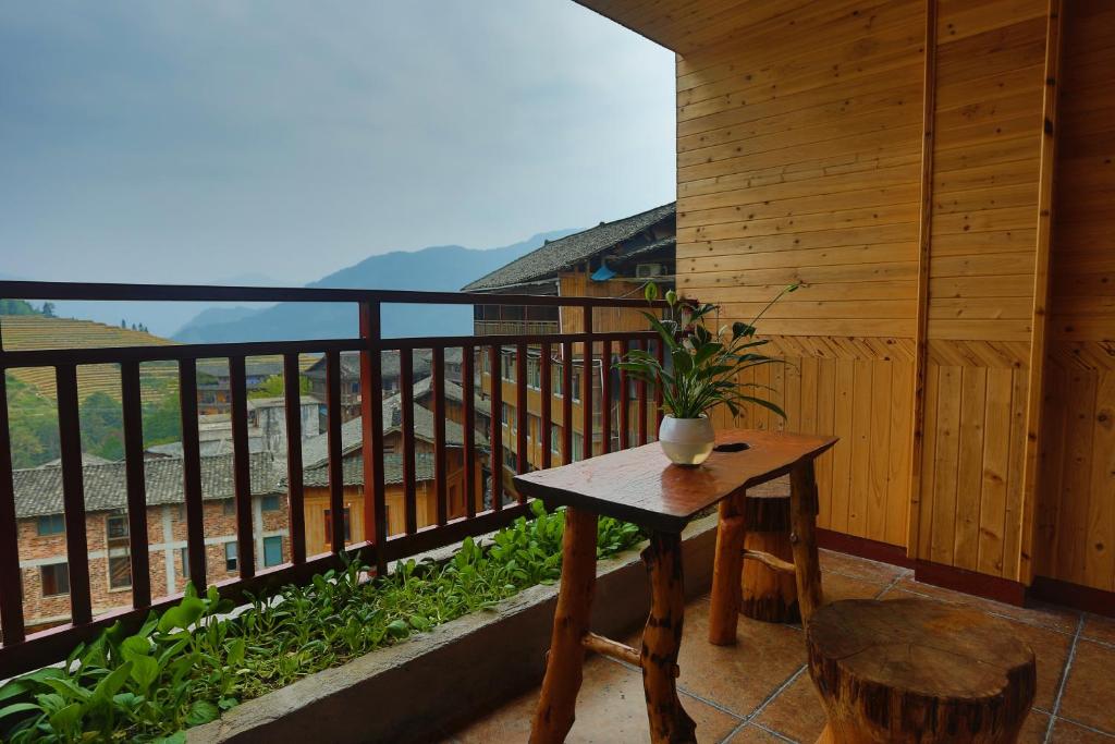 Longji Holiday Hotel - 豪华双人房间山景