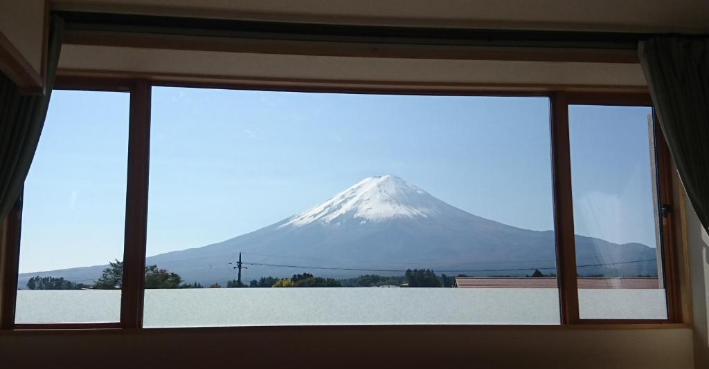 Lakeland Hotel Mizunosato - 经过翻新的日式双室，带有山