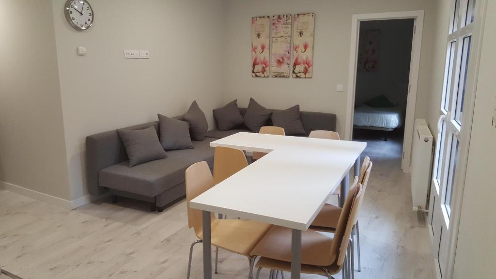 Apartamentos Logroño Centro - Apartamento De Tres Dormitorios Con 2 Baños