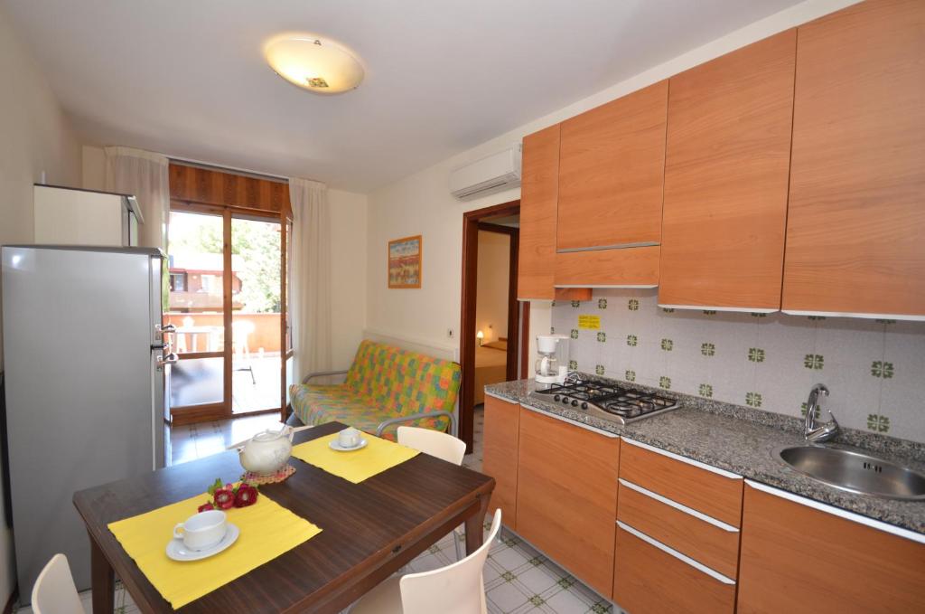Kuchnia lub aneks kuchenny w obiekcie Villaggio Orchidee