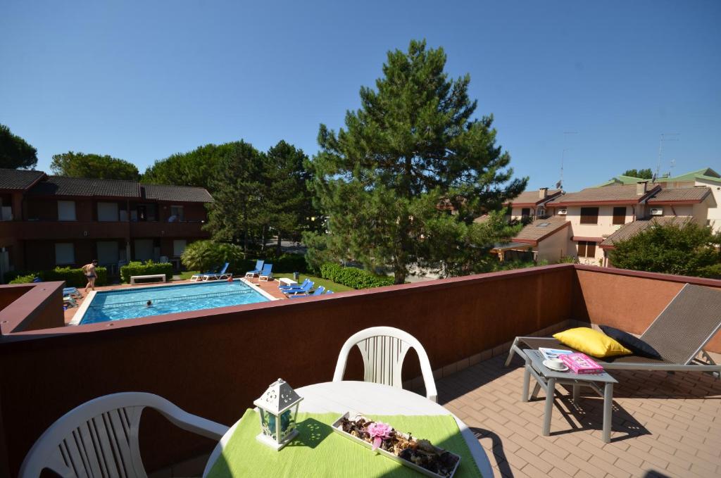 Basen w obiekcie Villaggio Orchidee lub w pobliżu