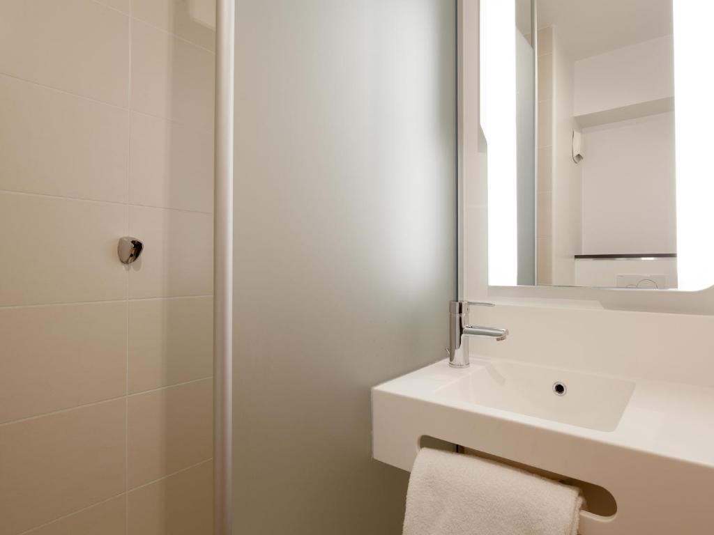 B&B HOTEL LYON Centre Perrache - Resim 8