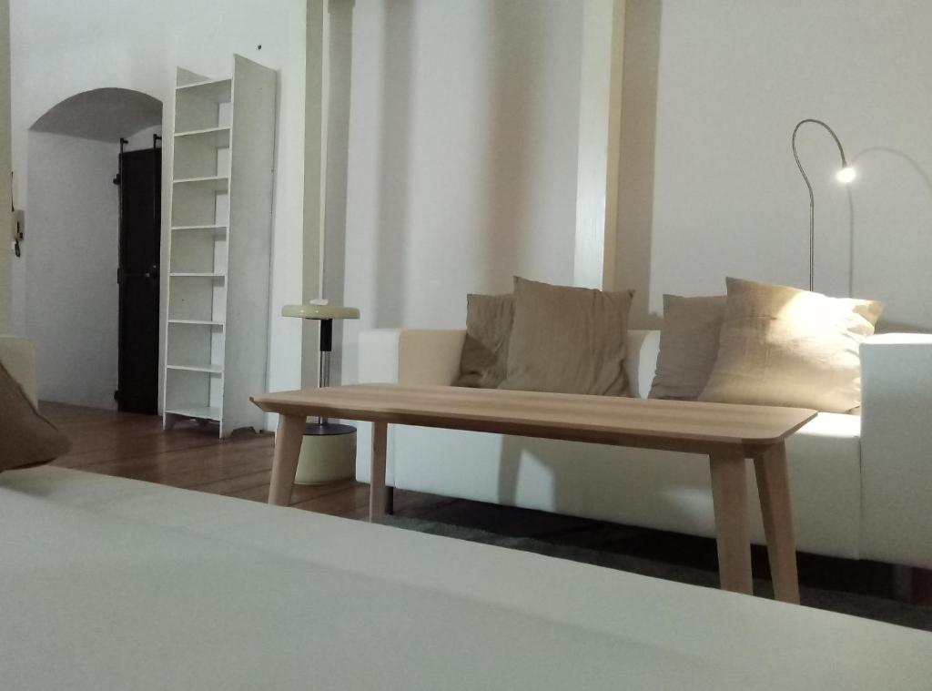 Palazzo Larioni dei Bardi - 14