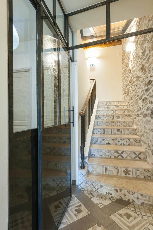 Fotografie z fotogalerie ubytování Hotel Restaurant des Maures v destinaci Collobrières