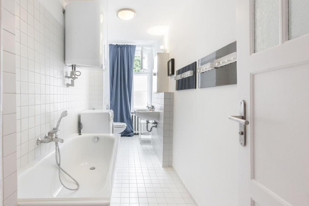 رزرو هتل، آپارتمان 2 اتاقه شیک در همسایگی Prenzlauer Berg