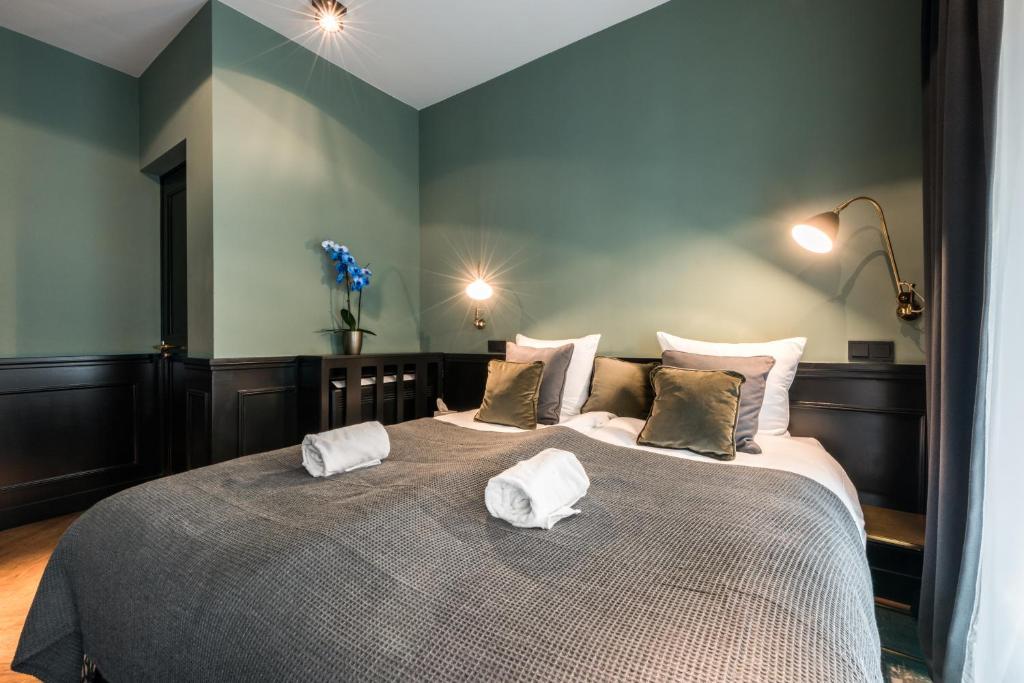 The Bolster - Resim 19