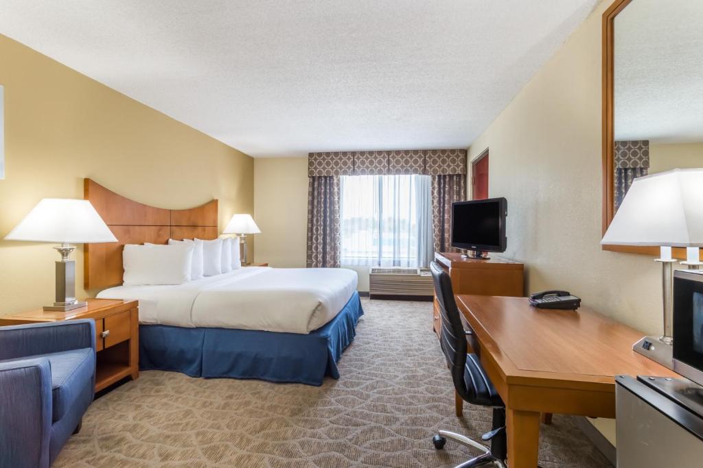 Wingate by Wyndham, Universal Studios - Free Theme Park Shuttle - 