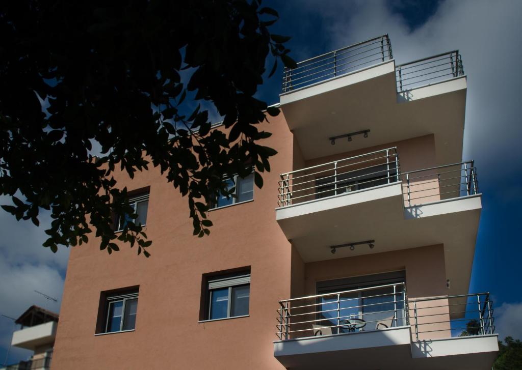 Balkón nebo terasa v ubytování Laura Suites