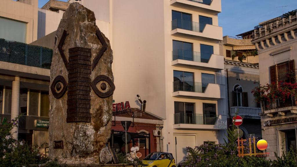 The building in which a panziókat is located