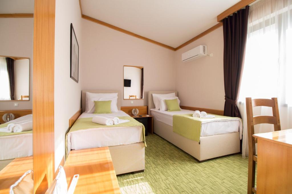 Hotel Yugoslavia - 8