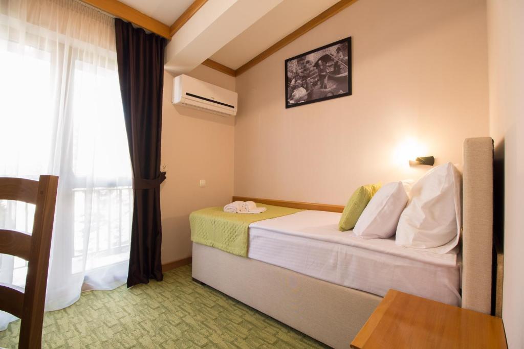 Hotel Yugoslavia - 1