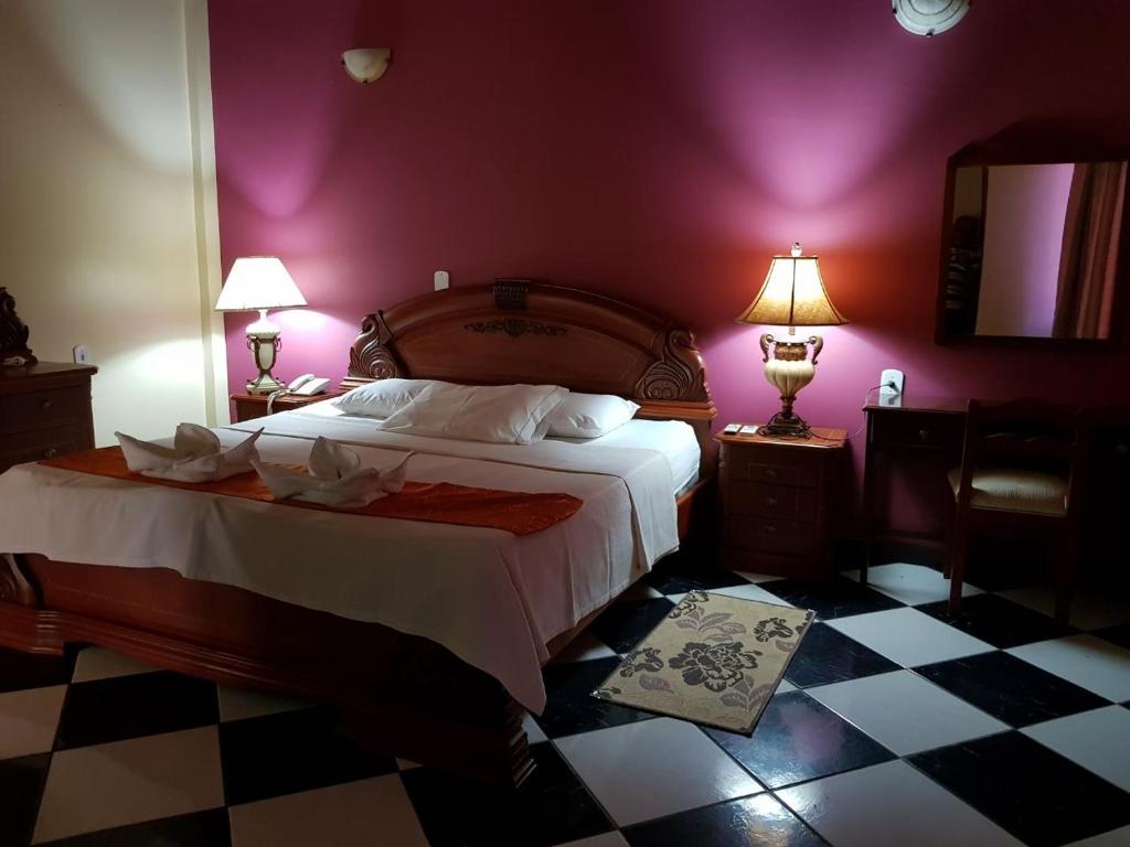  Hotel Takana
