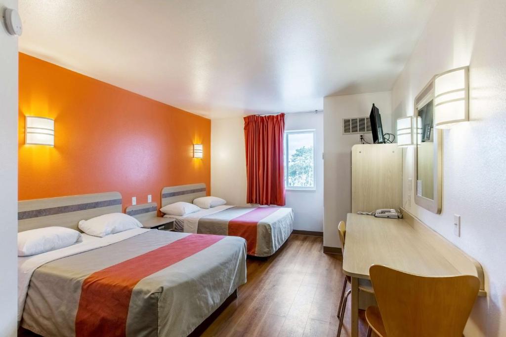 Motel 6-Baraboo, WI - Lake Delton-Wisconsin Dells - Vierpersoonskamer – Niet-roken