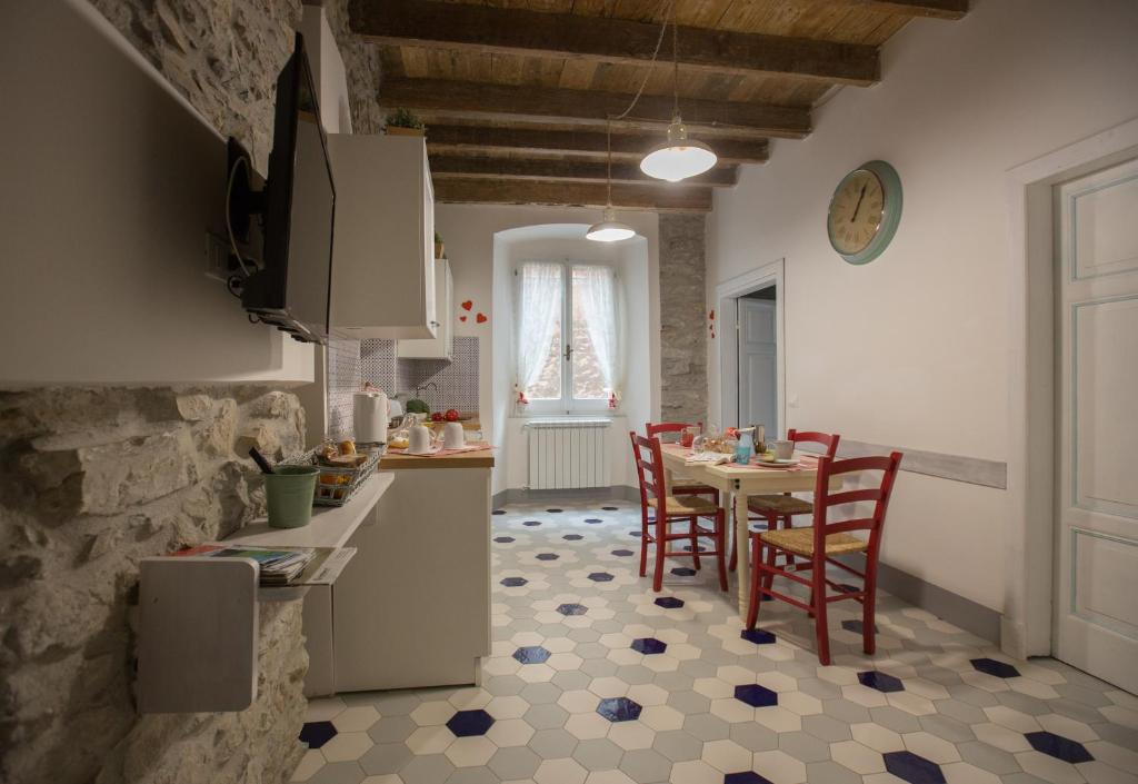 A kitchen or kitchenette at Mare amore @ Riomaggiore