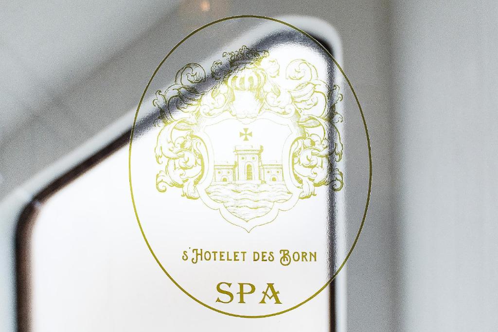 Certifikát, ocenenie alebo iný dokument vystavený v ubytovaní S'Hotelet d'es Born - Suites & SPA