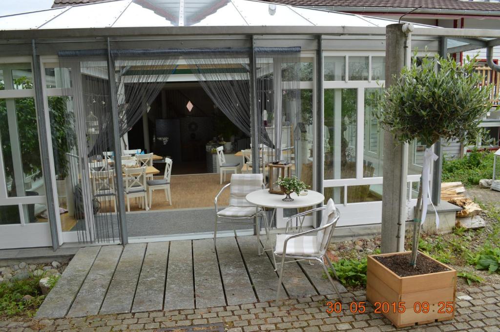 Fotografie z fotogalerie ubytování BnB zum Schlüssel v destinaci Unterehrendingen