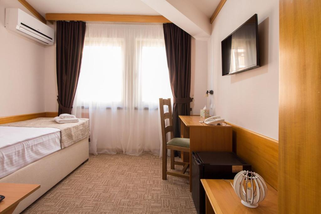 Hotel Yugoslavia - 3