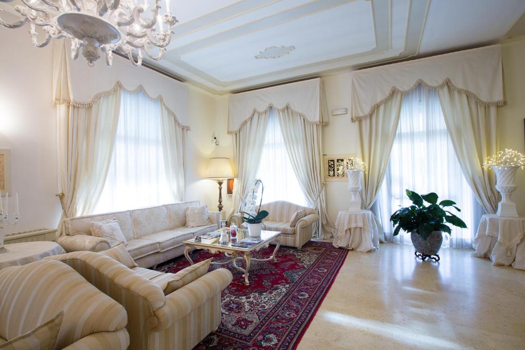 Posezení v ubytování Sangiorgio Resort & Spa