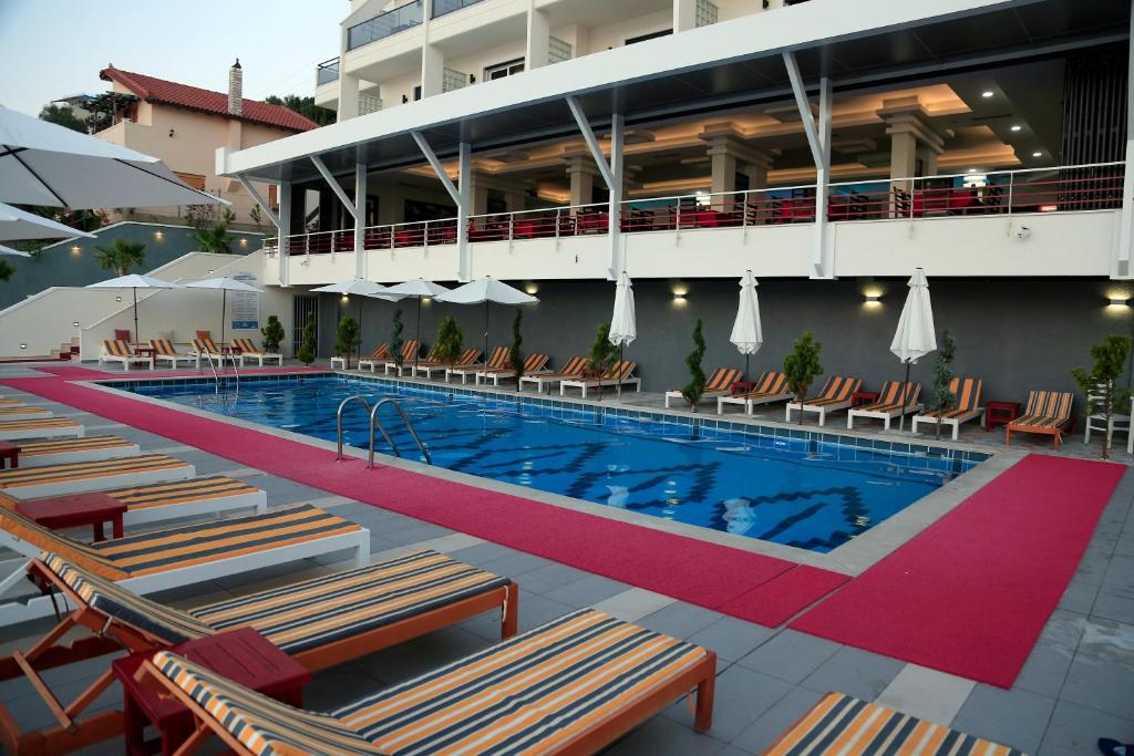Bazén v ubytování Hotel Picasso nebo v jeho okolí