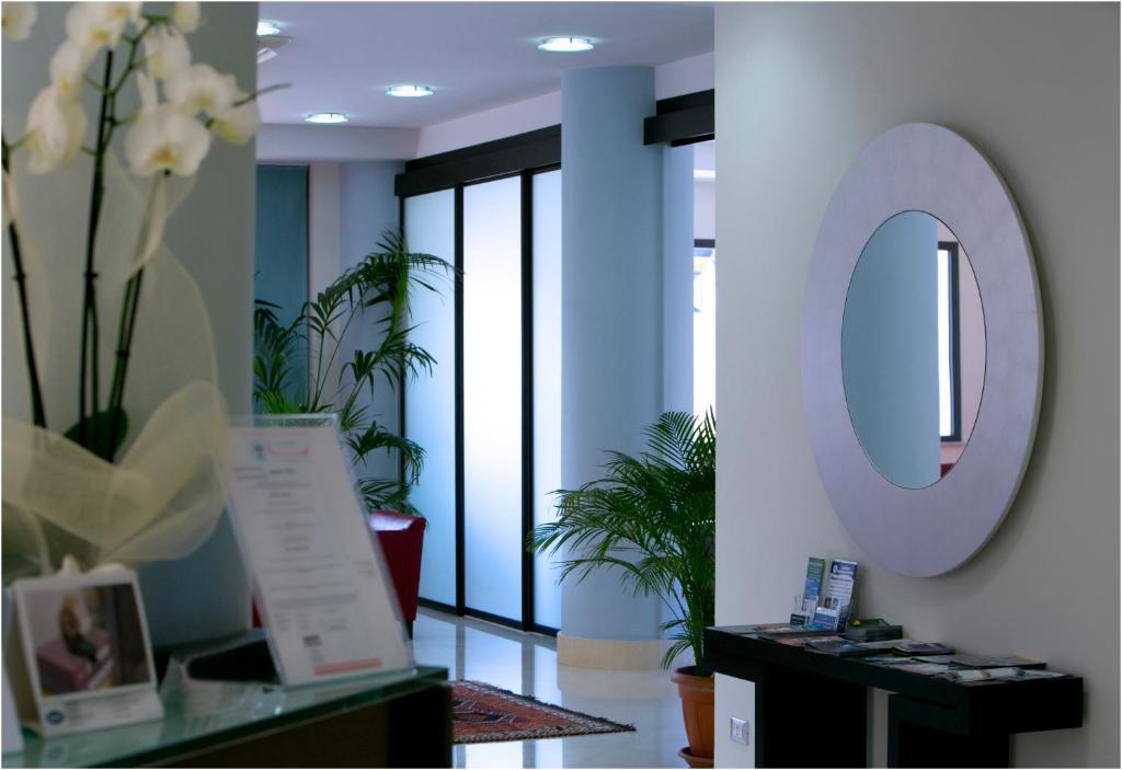 Zdjęcie z galerii obiektu Hotel Tiziano w Trapani