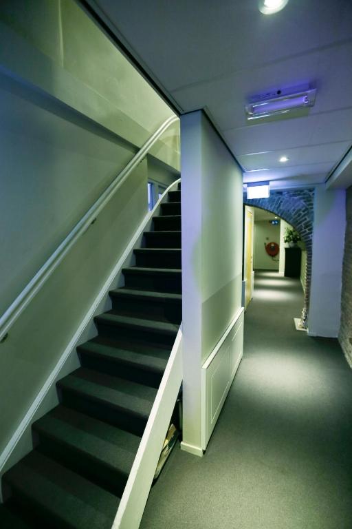 City Hotel Amsterdam - Resim 7