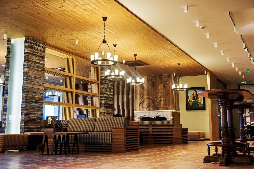 Restaurace v ubytování Hot Springs Medical and SPA