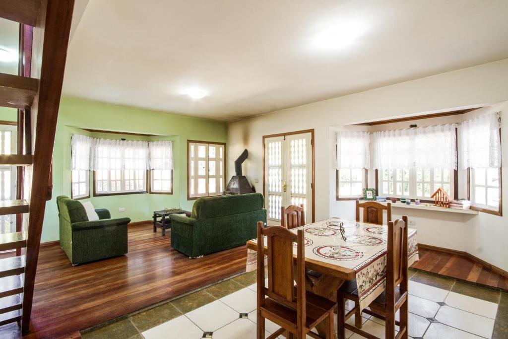  Casa do Esquilo Campos do Jordão