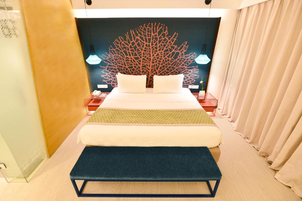 Hue Hotels and Resorts Boracay Managed by HII - Tweepersoonskamer Met Uitzicht Op Het Zwembad