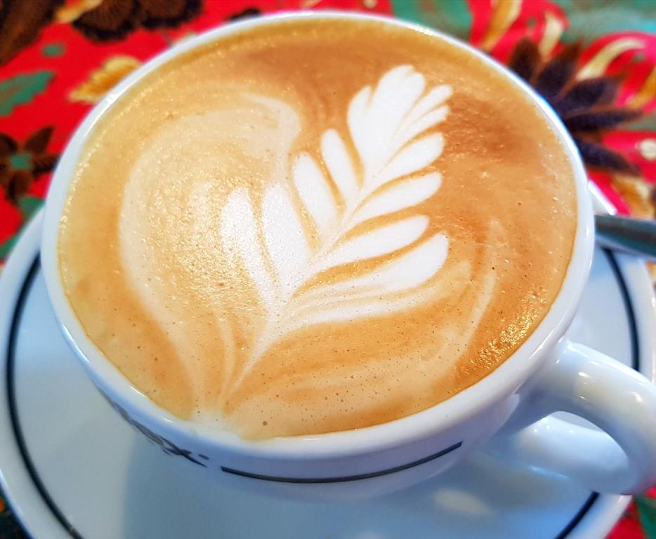 Příslušenství pro přípravu čaje a kávy v ubytování Coffee Atelier