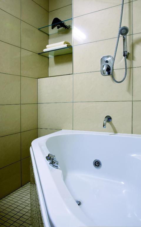 Koupelna v ubytování Afrika Hotel Frýdek-Místek