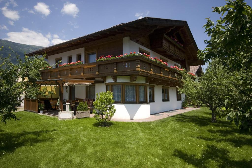 Gallery image of Ferienwohnungen Haus Schett in Lienz