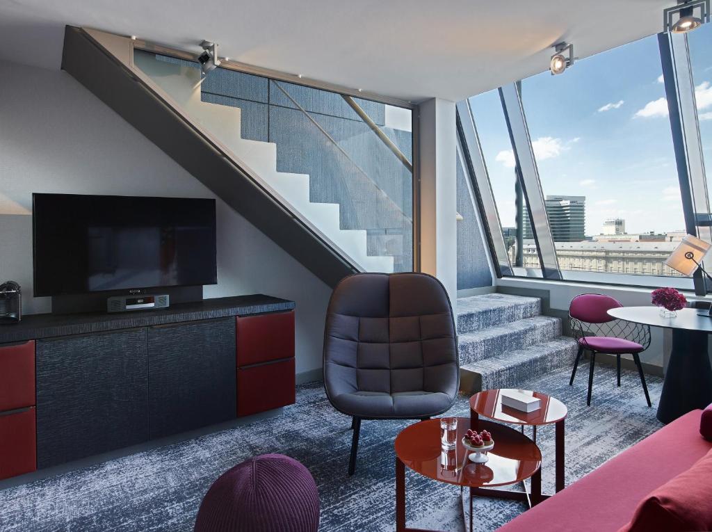 Posezení v ubytování Sofitel Munich Bayerpost