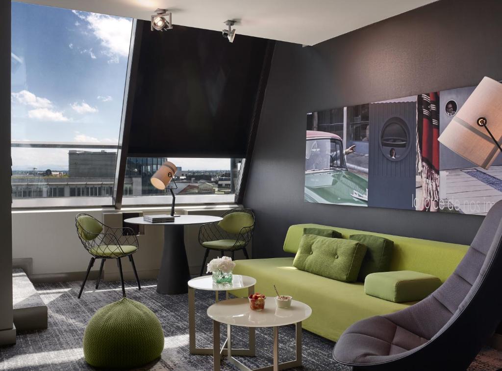 Posezení v ubytování Sofitel Munich Bayerpost