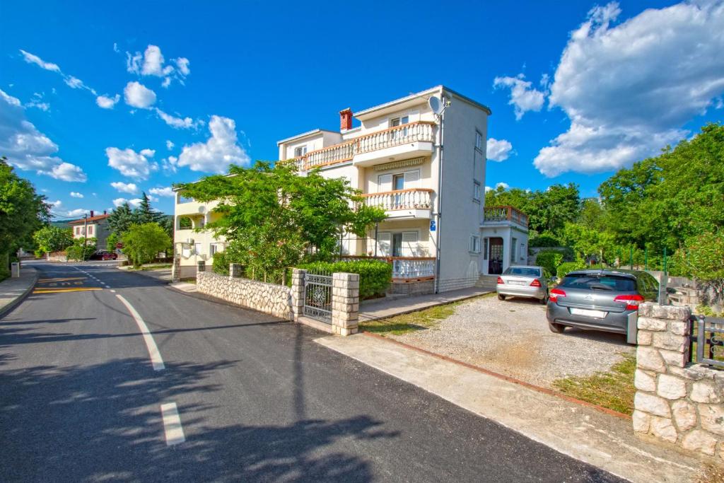 Budova, v ktorej sa apartmán nachádza