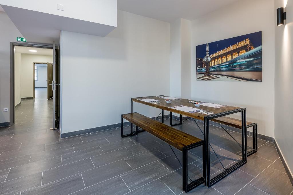 All Suites Appart Hôtel - Bordeaux Centre Gare - Resim 40