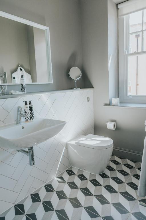 The Ginger Pig - Resim 24