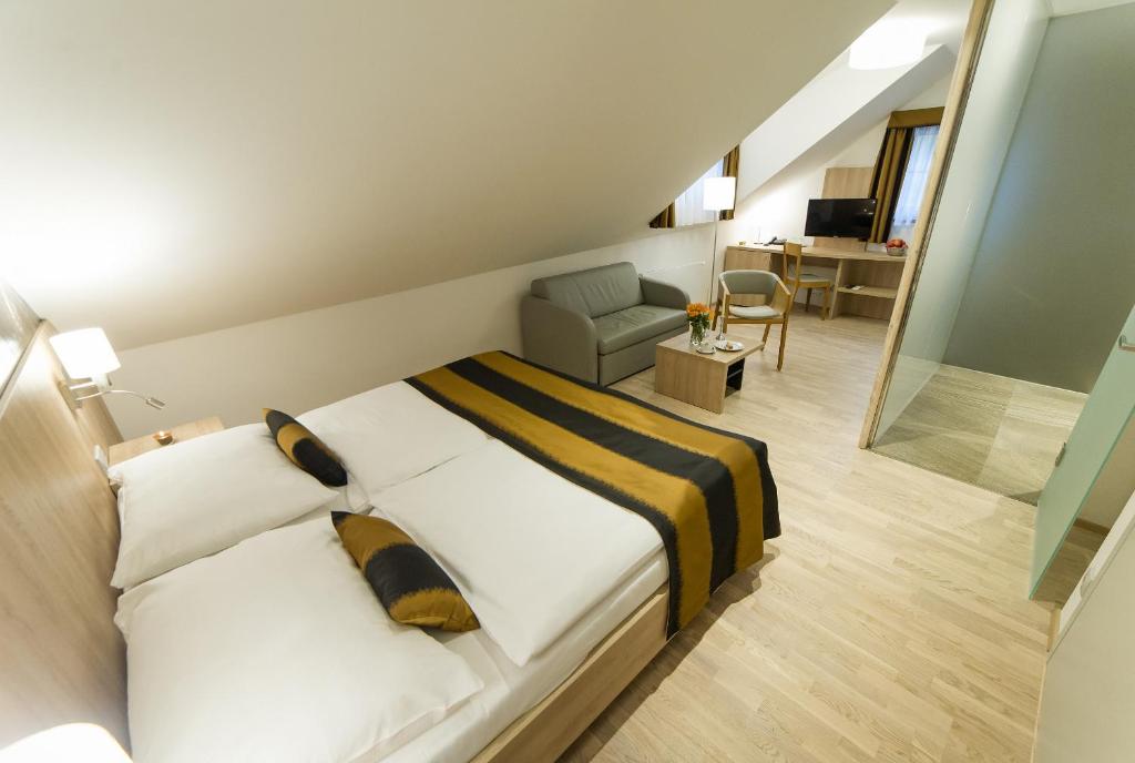 
Suite with River View
