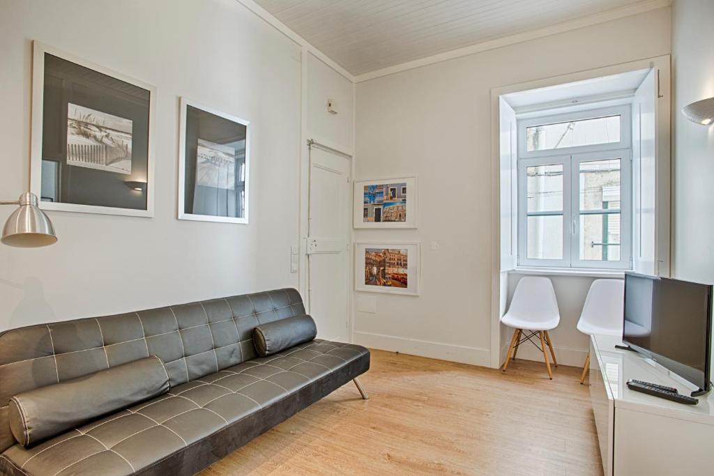BmyGuest - Alfama Terrace Apartment