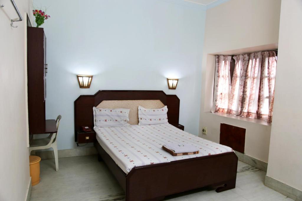 Hotel Suriyapriya - 