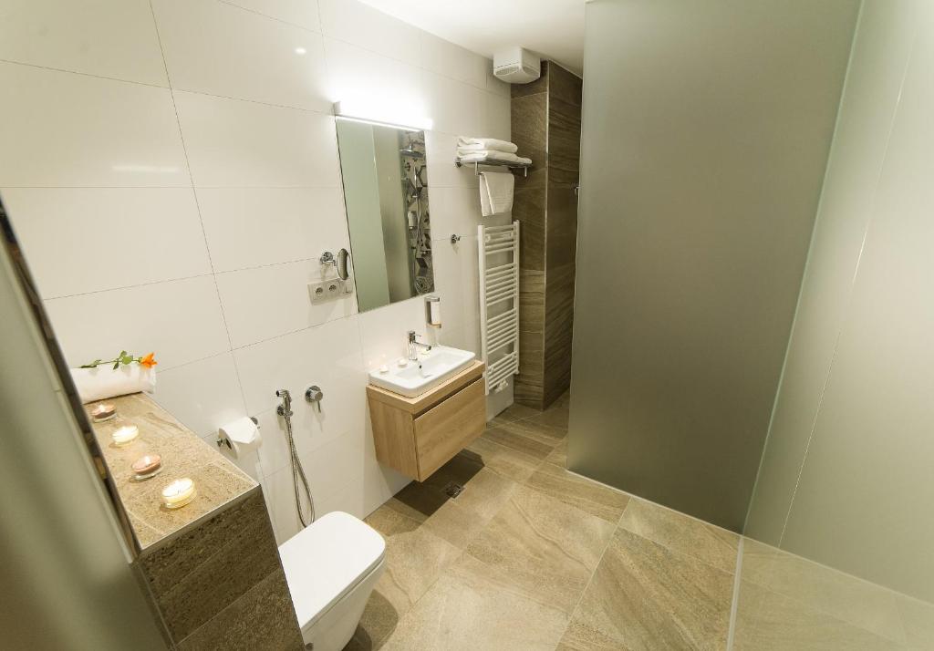 Garni hotel Castle Bridge - Suite With City View