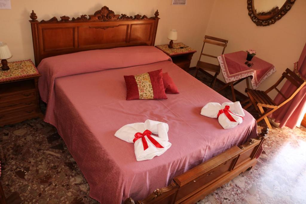 Daniel and James - 1