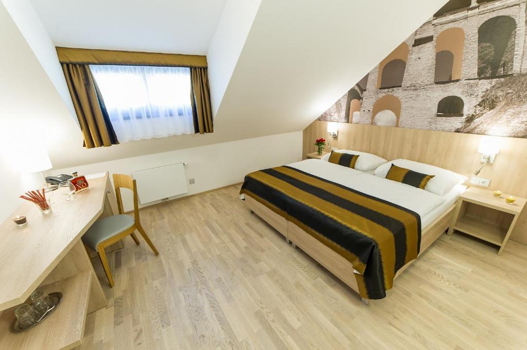 Garni hotel Castle Bridge - Resim 40