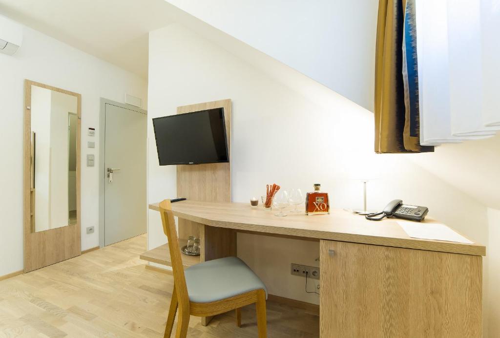 Garni hotel Castle Bridge - Resim 37